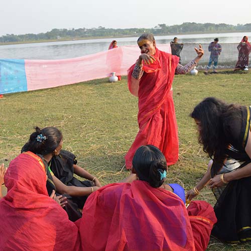 Rising Up to Climate Change: Storytelling with Saris